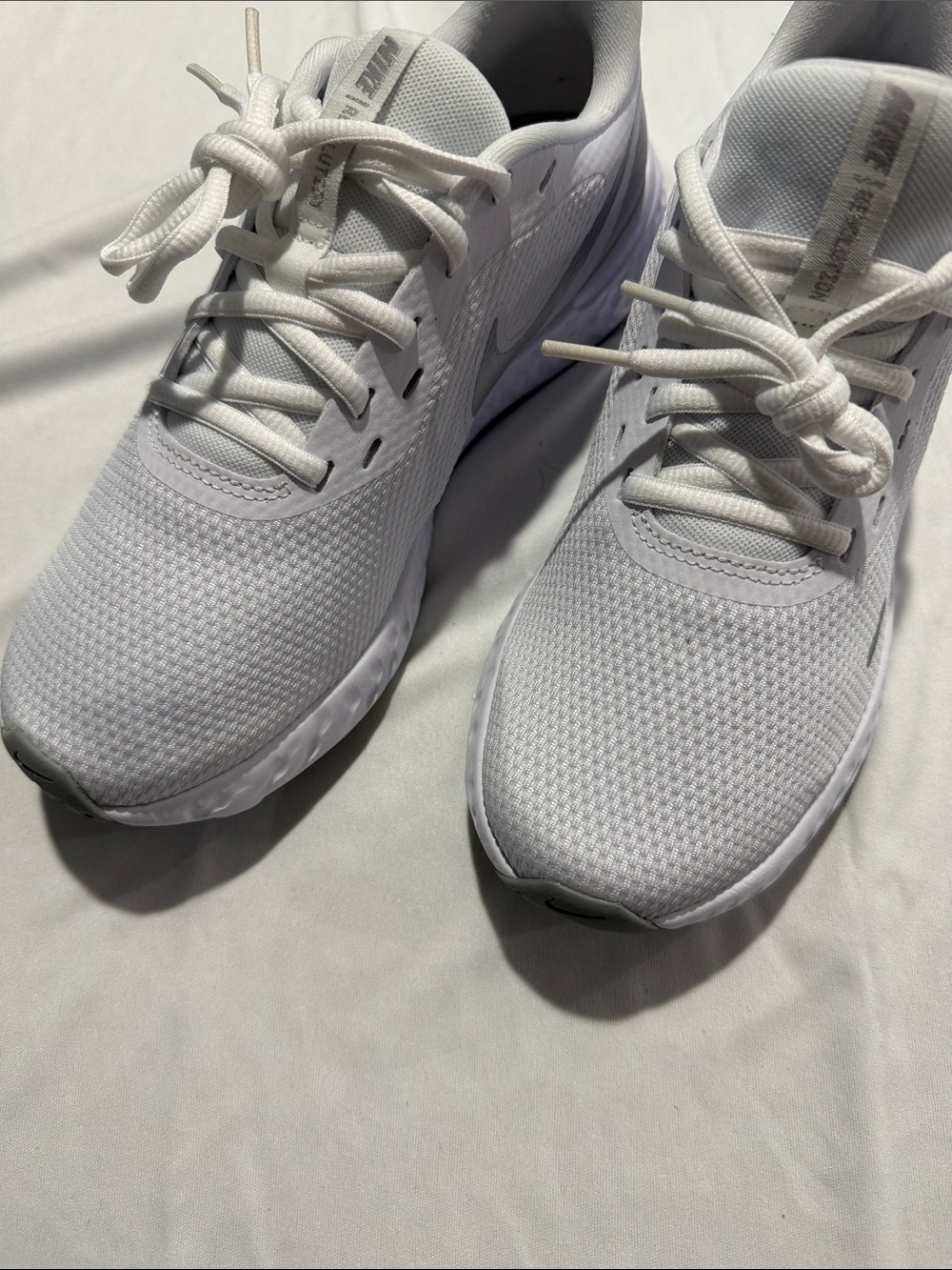 NEW Nike Women’s Running Sneakers - White with Silver Swoosh - Picture 5 of 5